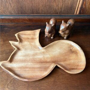 Ceramic Squirrel Salt and Pepper Shakers on a wooden tray, never used